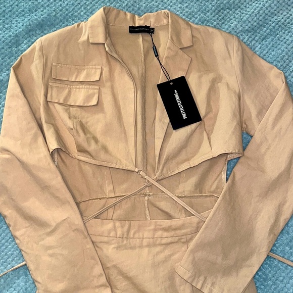 Pretty little thing dress - Picture 3 of 4